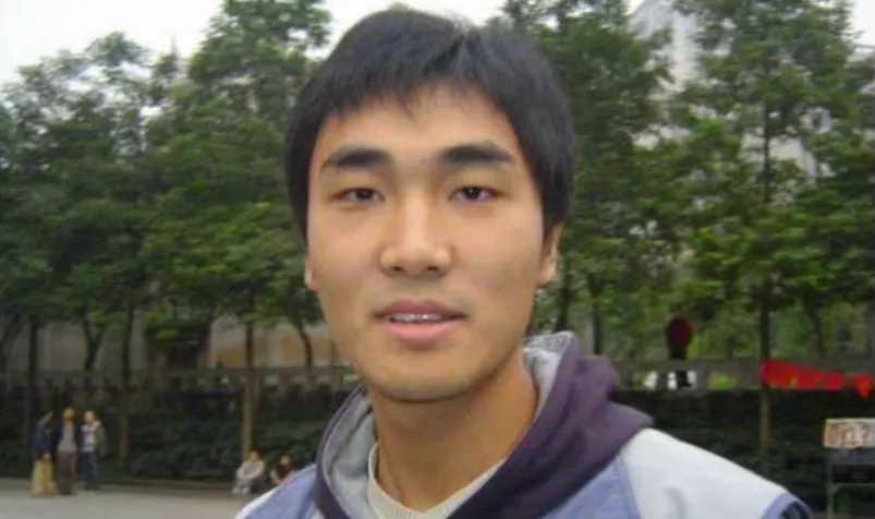 19年前，孙俪资助了“白眼狼”向海清，但她从未想过，会走到今天