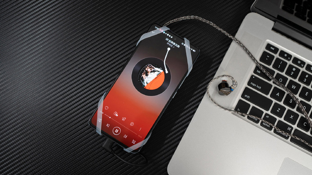 飞傲推出便携解码耳放 Q3 MQA 版，售价 999 元