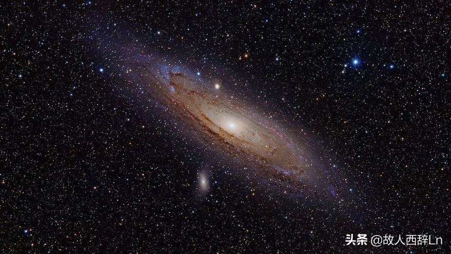 已知宇宙中最大的12个星系盘点