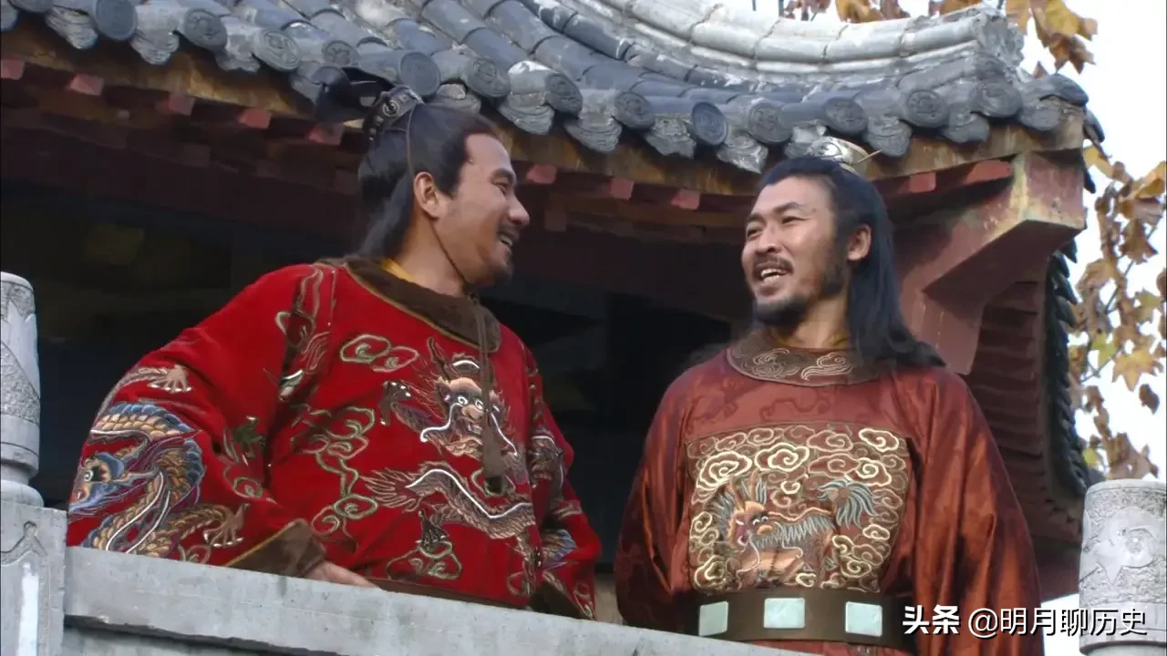 朱元璋故意把徐达灌醉后抬上龙床(一天，朱元璋召徐达来喝酒，并故意灌醉了他,没想到老)