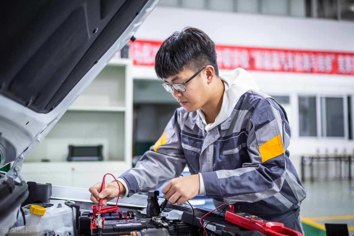 专科生也能端上“铁饭碗”，推荐三所铁路类高职院校，就业率超高