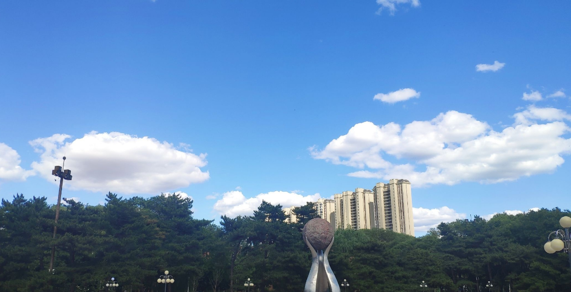 辽宁这所高校曾经“风光一时”，如今却在走下坡路，沦为双非院校