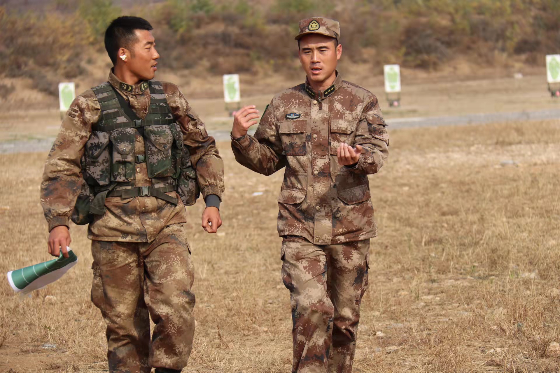 阳信：宋福旦中国扔手榴弹距离最远记录保持者