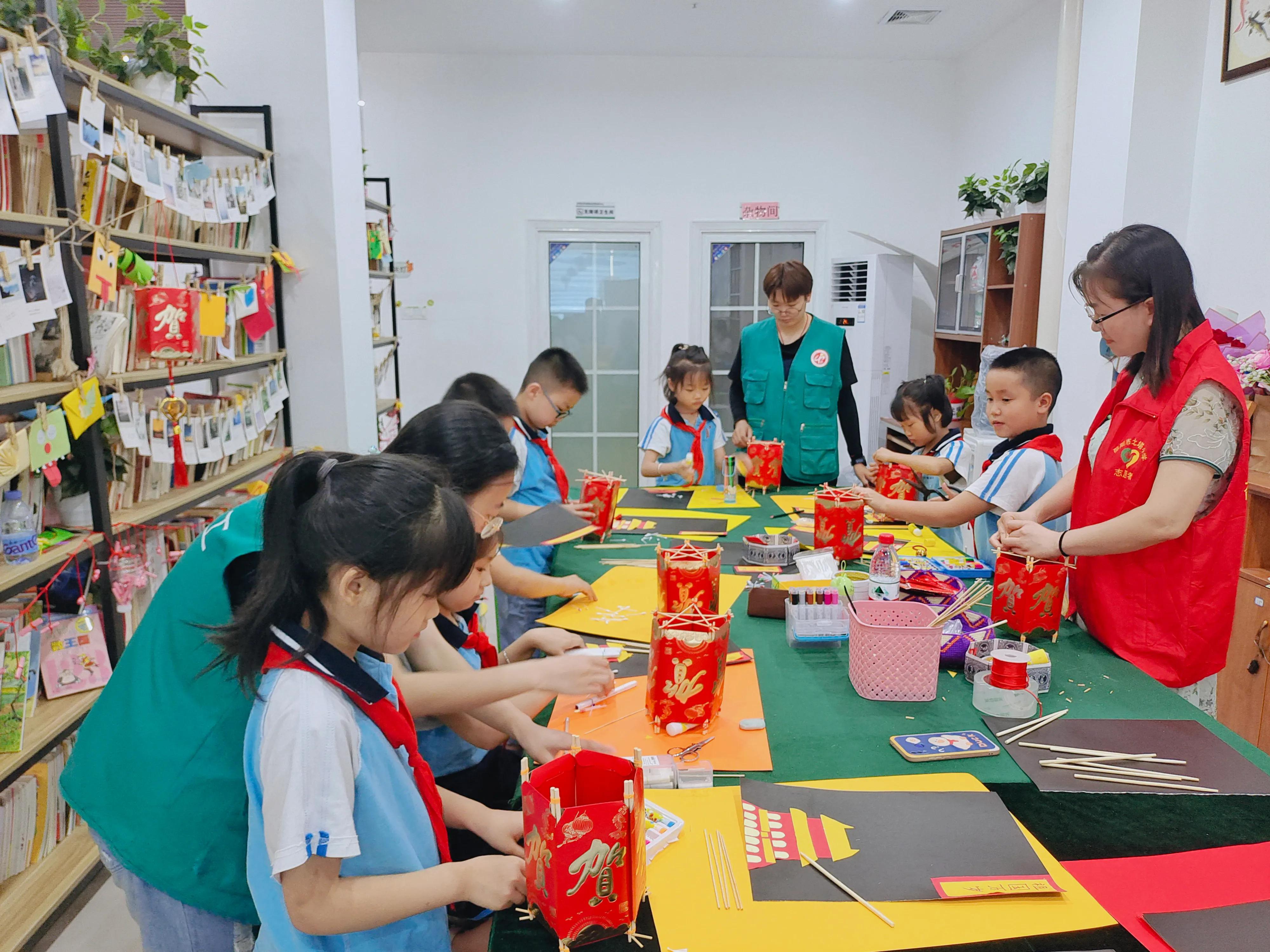 北塔小學開展防溺水“暑假公益加油站”志愿服務實踐活動