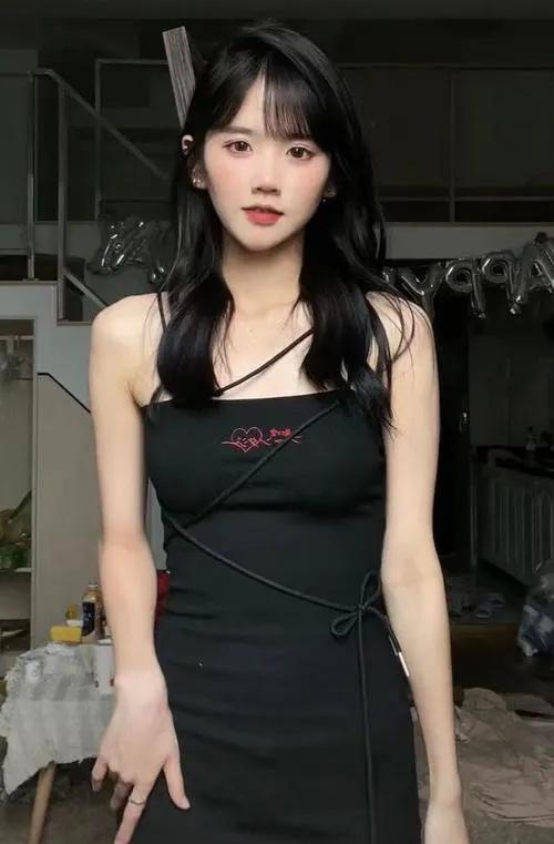 头像辣妹(井川里予:靠颜值两个月圈粉千万,素颜照曝