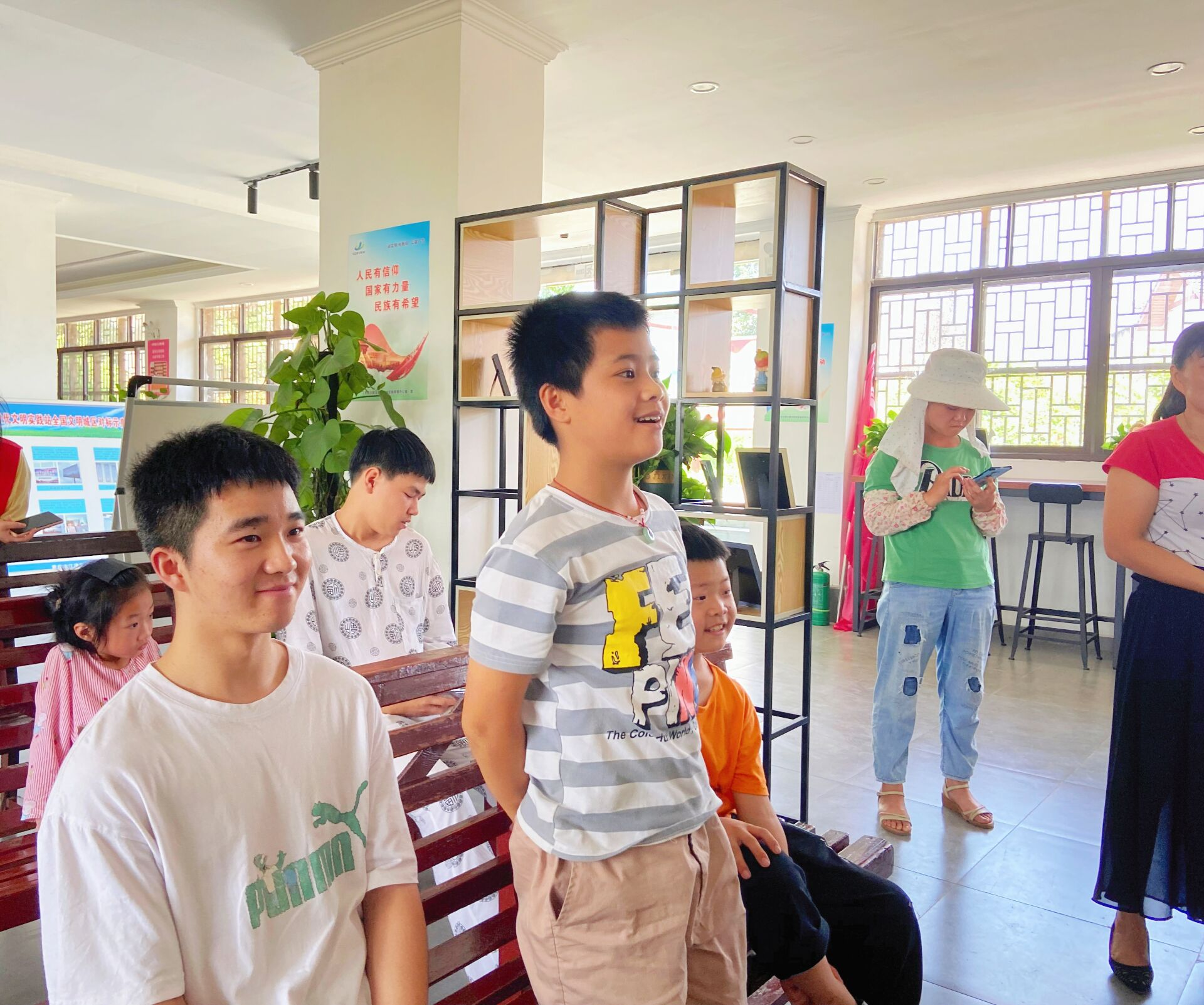 重庆移通学院开展党史学习教育团特别活动