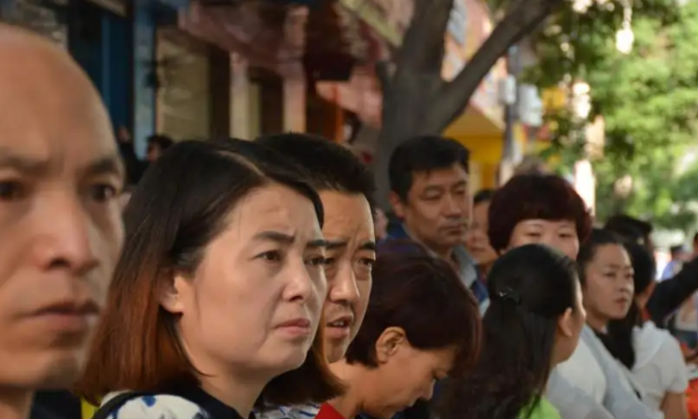 高考当天，家长是否有必要“全程陪同”？聪明的家长知道怎么做