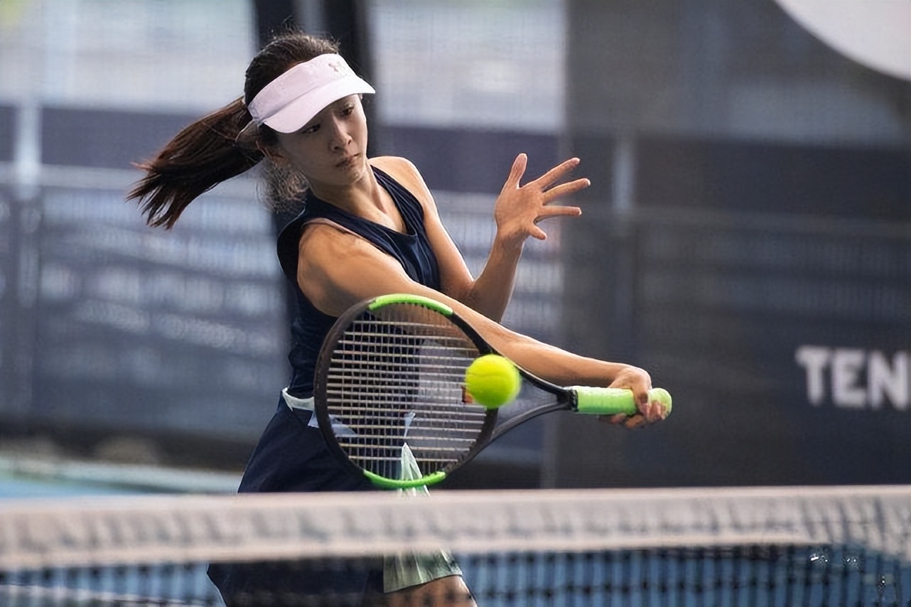 田亮与女儿同框跳舞，14岁森碟身高优越直追爸爸，父女俩越长越像