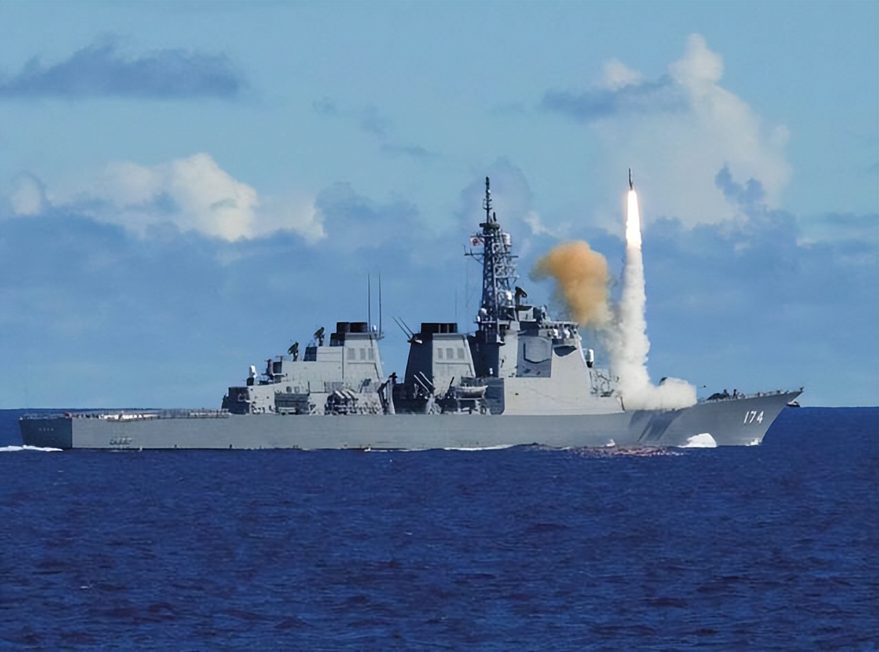 驱逐舰性能对比:8艘对8艘对6艘,我国055大驱对日韩新型宙斯盾