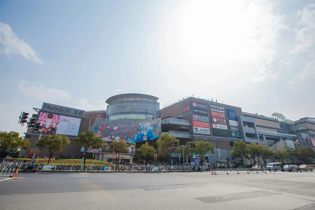 上海标志性建筑图片(上海最大商场环球港恢复营业) - 赤虎壹号