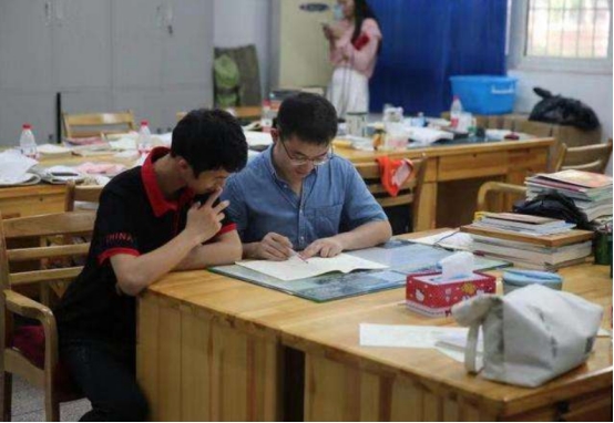 让北大苦等3年，降200分也要录取的浙江少年，到底有什么资本？