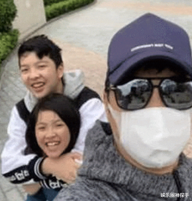 谭耀文一儿一女初长成，10岁女儿很靓丽，15岁儿子是帅气学霸