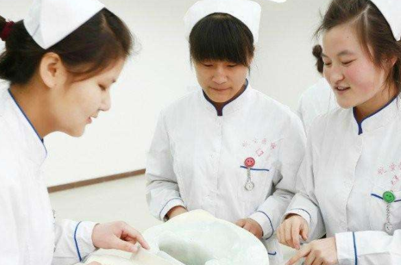 临床一流学科公布，湘雅、华西双双爆冷，学生表示学校实力没问题