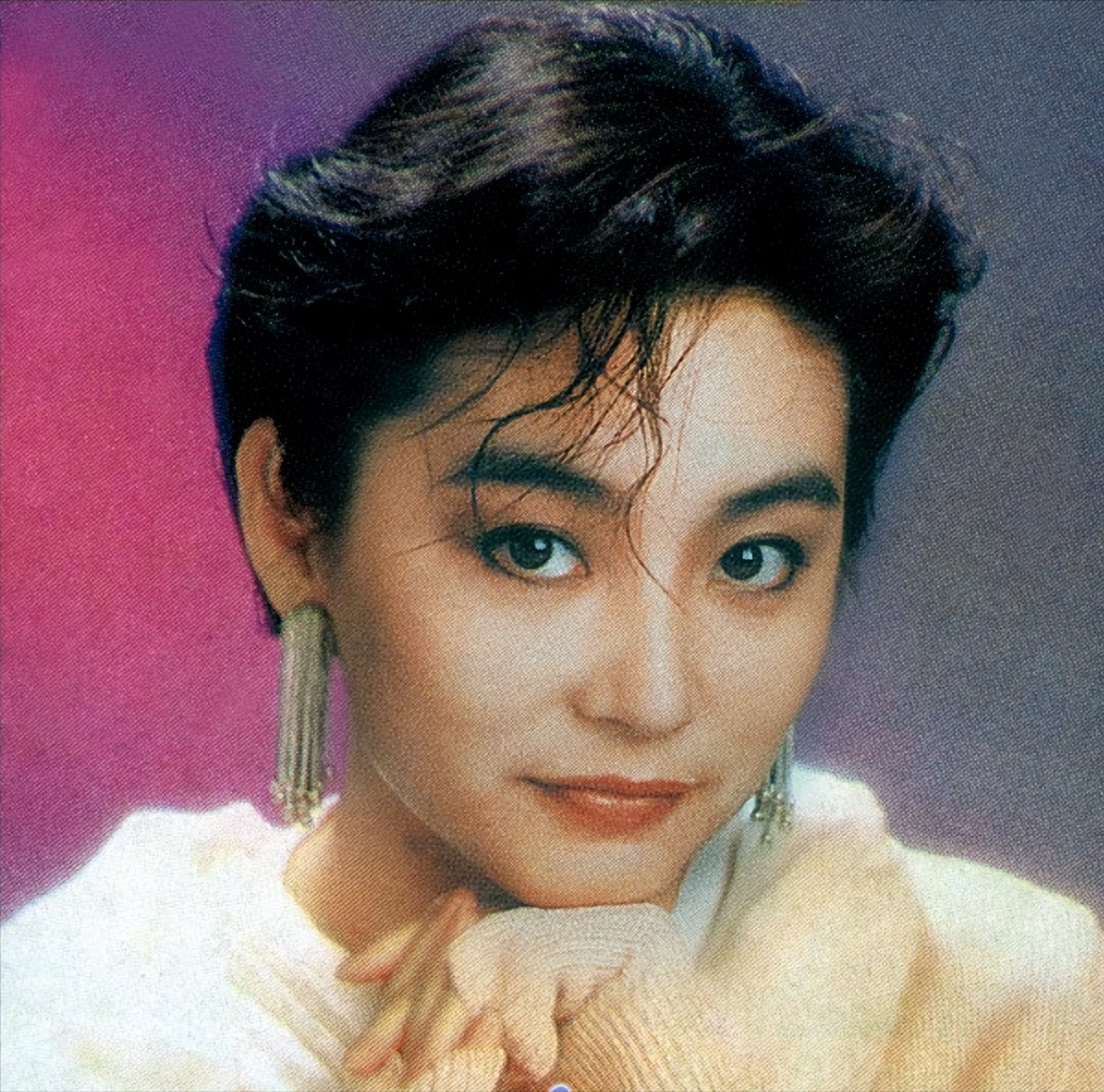 16对中外明星同框,耀眼的“东方美”不输国际咖,举手投足皆风情