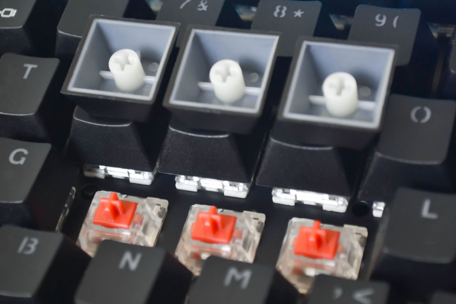 性价比满足妹子需求 雷柏V500PRO三模机械键盘