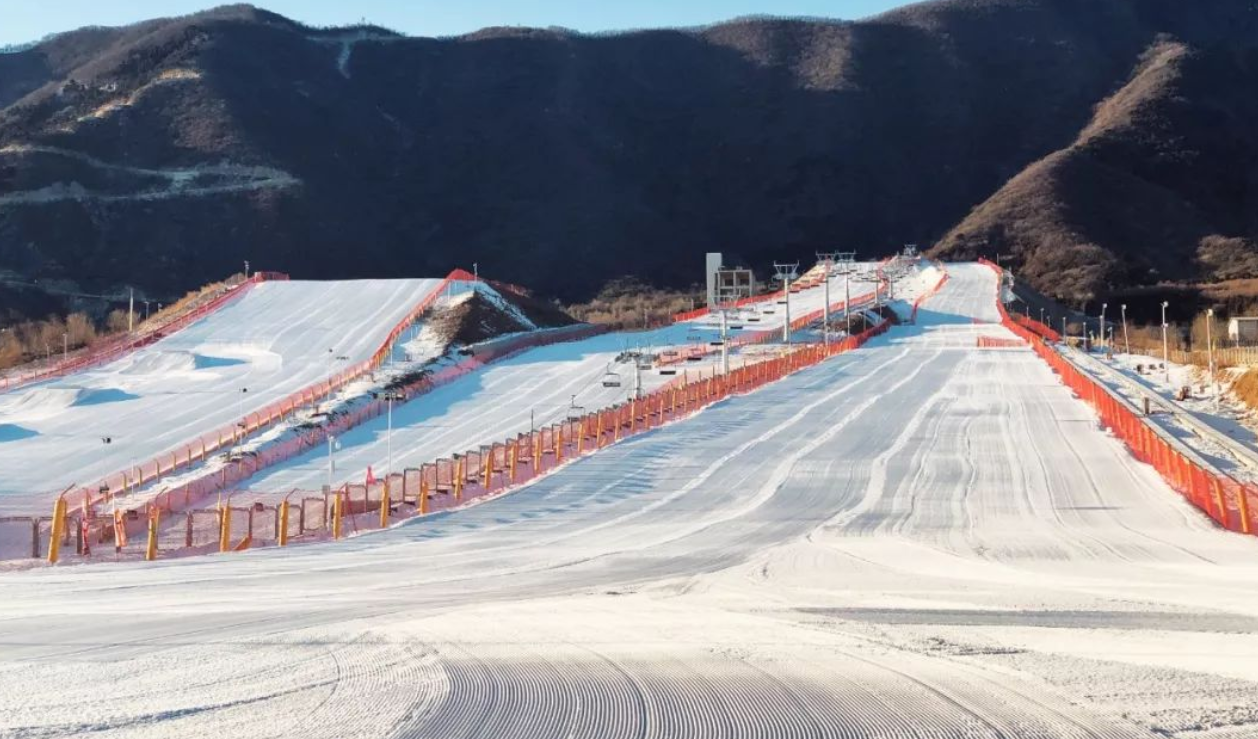 冬天就要滑雪啊！为大家奉上北京的18个宝藏滑雪场，快去打卡吧