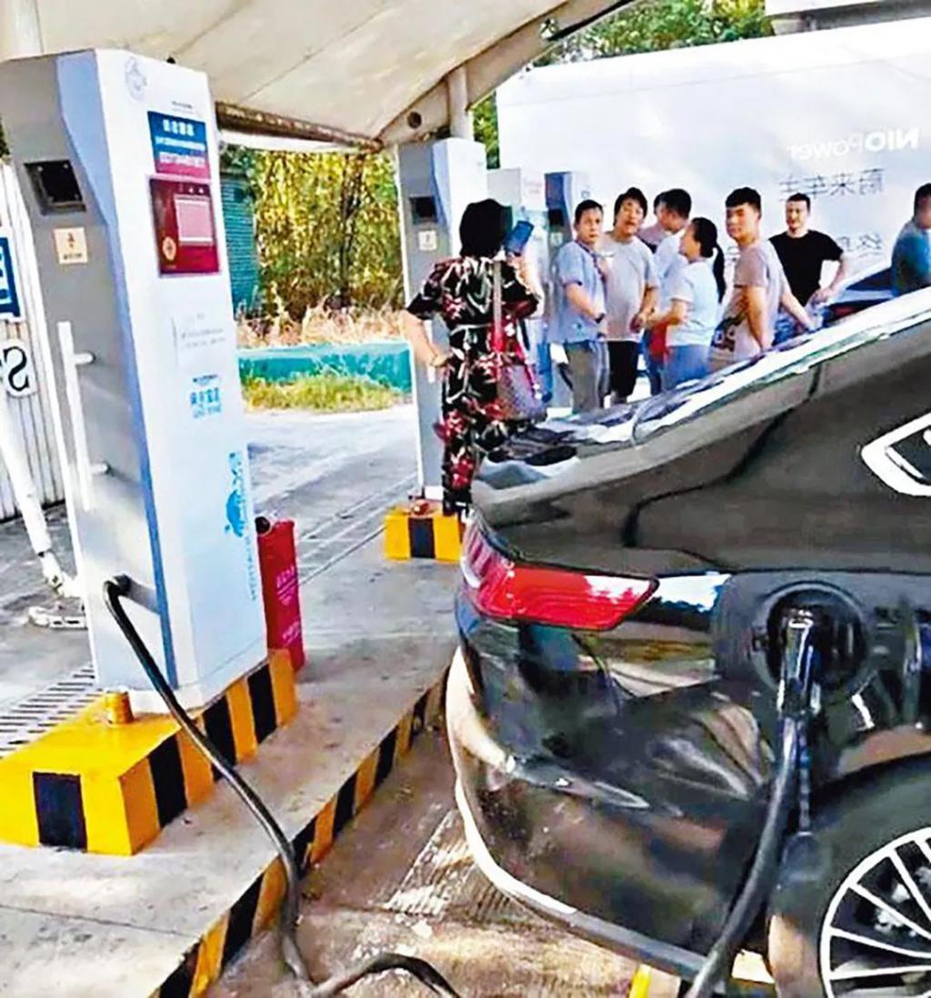 蔚来当不了“换电之王”，但宁德时代可以？