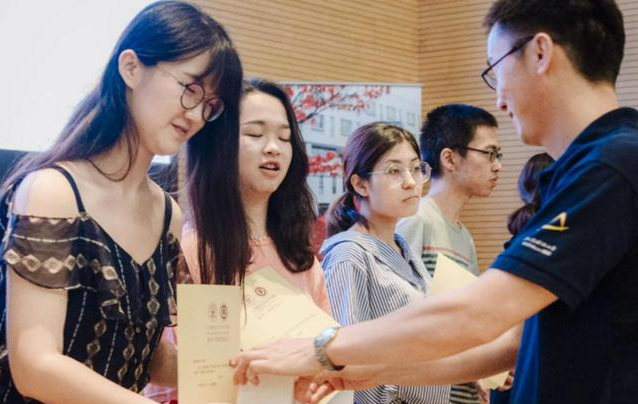 考研党扎堆的重灾区院校，部分专业招录比达31:1，没400分不敢报