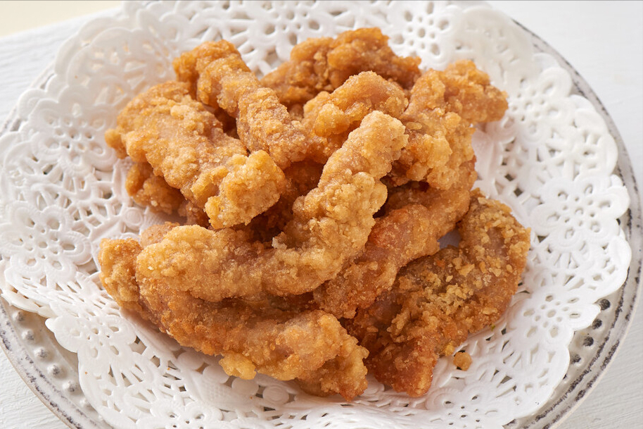 炸酥肉，用什么粉炸更好吃？大厨教你调糊技巧，又酥又脆不回软