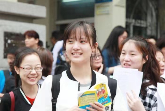 北京大学教授姚洋：中考分流是逆潮流，应该给学生更多机会