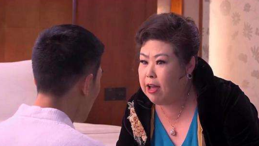 当代“武则天”谢才萍：黑帮女老大，同时包养16名男子，只为享乐