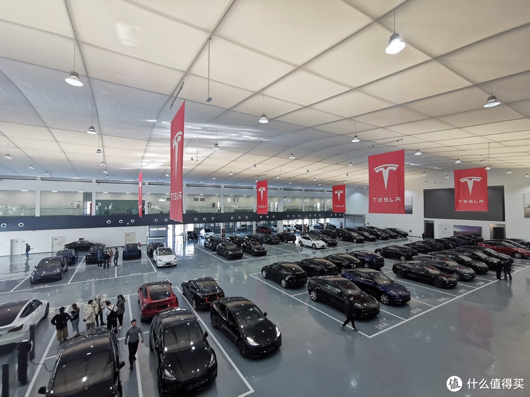 订车后连涨三次价的特斯拉Model Y Performance 高性能版提车记