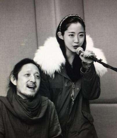 娱乐圈4对"老夫少妻",年龄差超过20岁,他们比你想象的更幸福