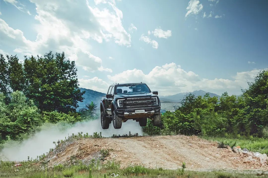 皮卡乘用化、高端化，福特猛禽给出了一个恰当演示