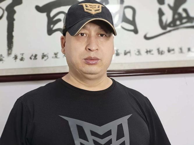 08年河南兄弟冒用军牌，偷逃通行费368万，村民：他一年才挣20万