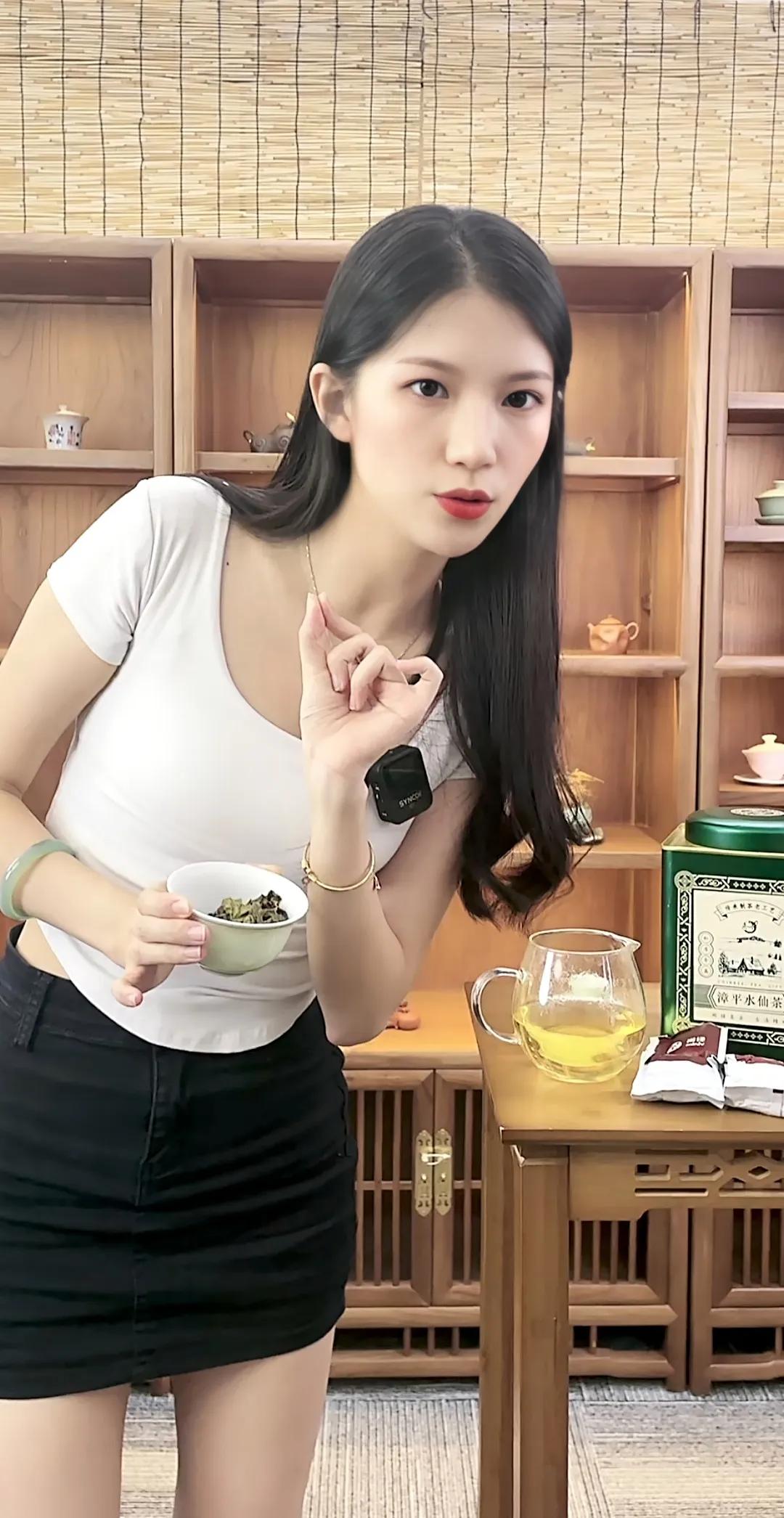 时尚美女主播开播精彩瞬间