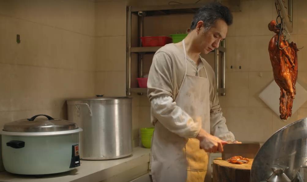 看了1集《狮子山下的故事》，我难掩兴奋，总算有部像样的港剧了