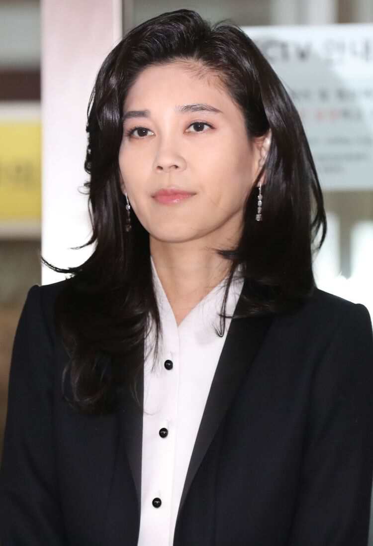 “人间富贵花”究竟是不是天生的？长相有这3种特征的女人偷着乐