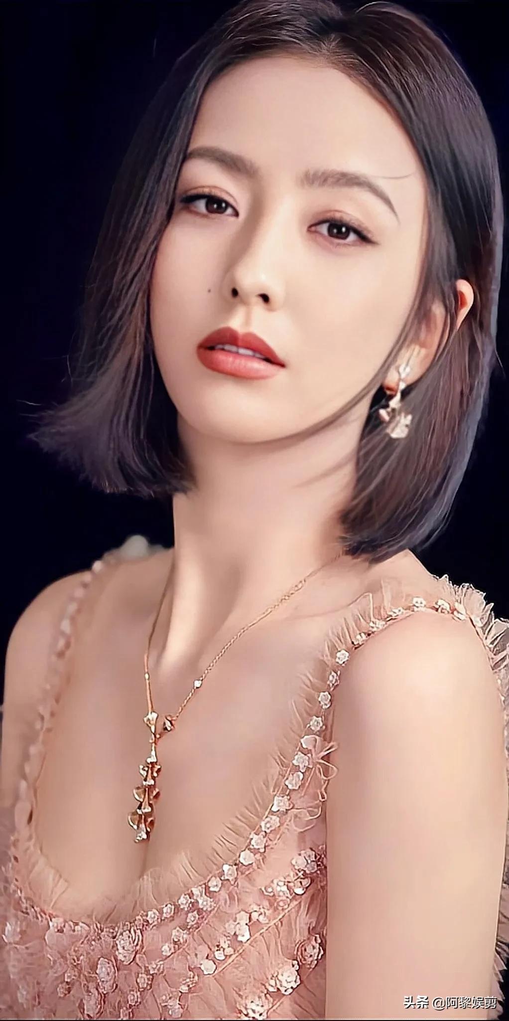 时尚美女佟丽娅，太漂亮了