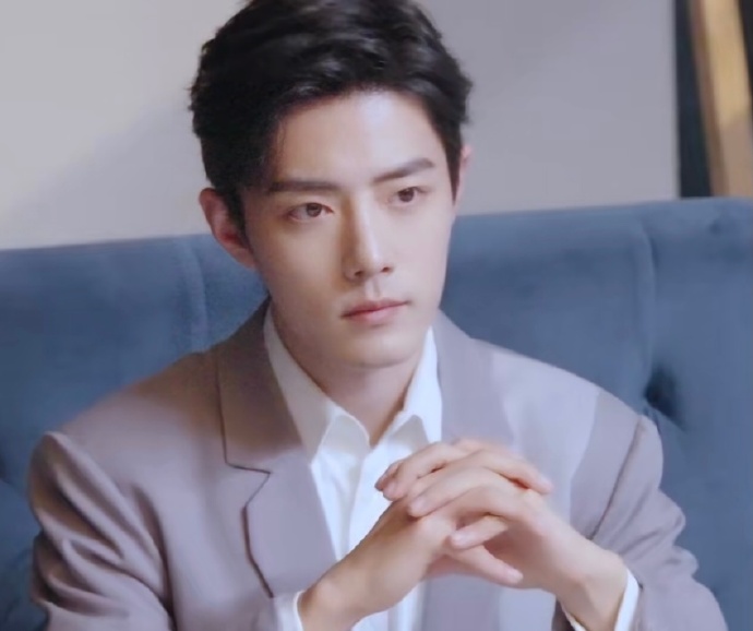 肖战置身于各行业精英中,太醒目!新剧新进展!防代拍太机智