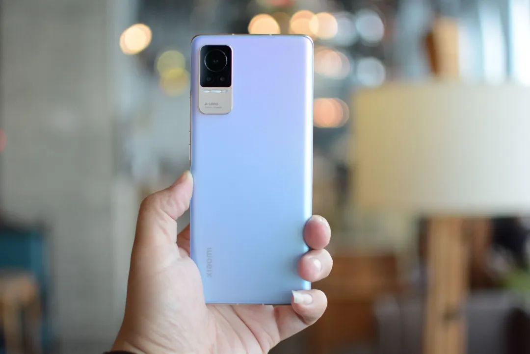 买手机别抠抠索索，懂行的人才会买的3款手机，入手超值