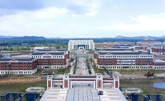 浙江工业大学：近 60%的专业直接与战略性新兴产业相关，选哪个？
