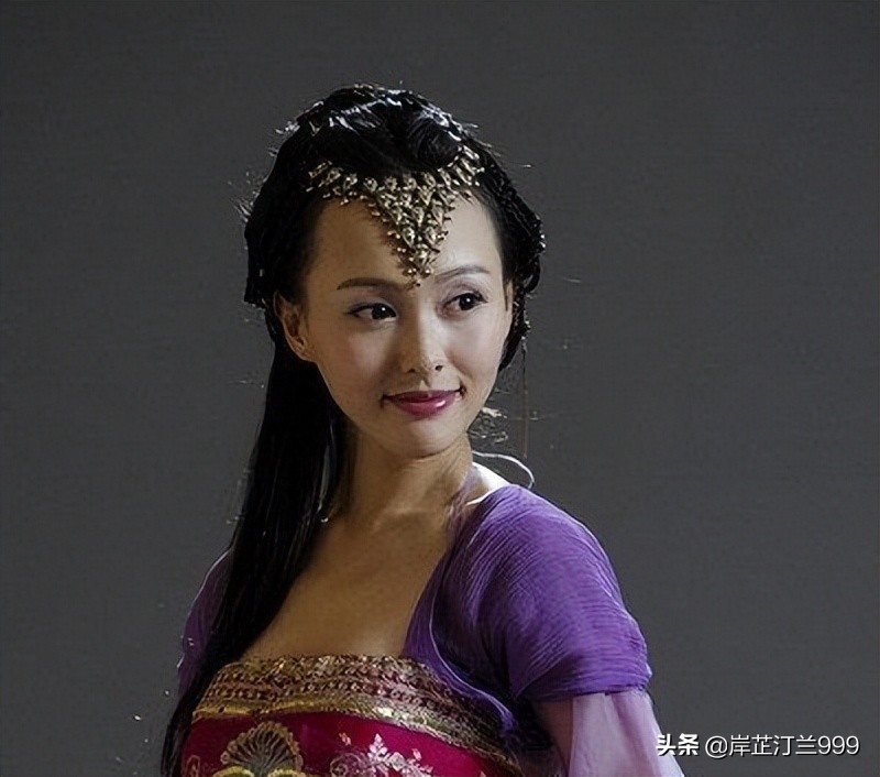 仙剑三里，她的扮相美若天仙，三生三世情动天