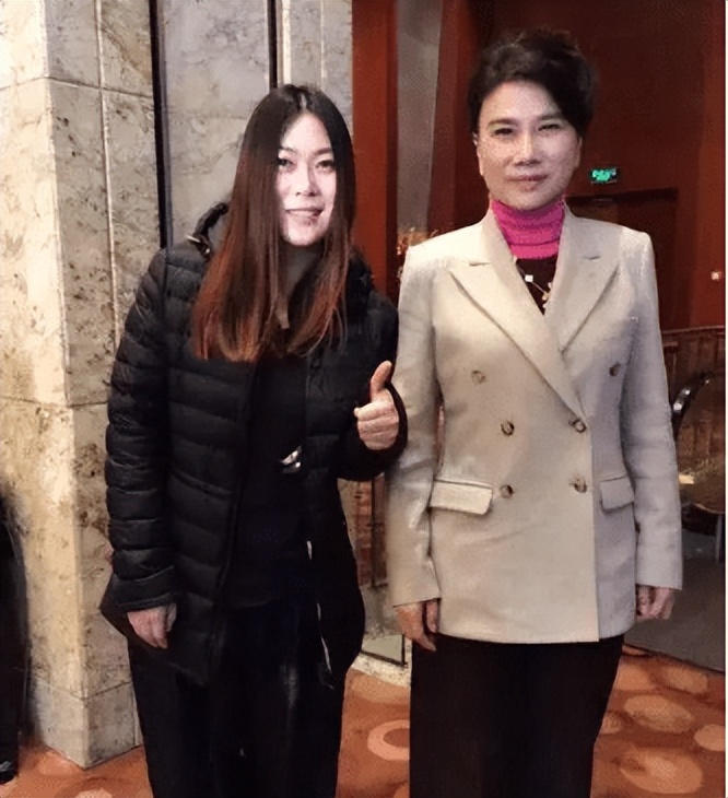 11年前凭春晚走红,发誓要做第二个董明珠的