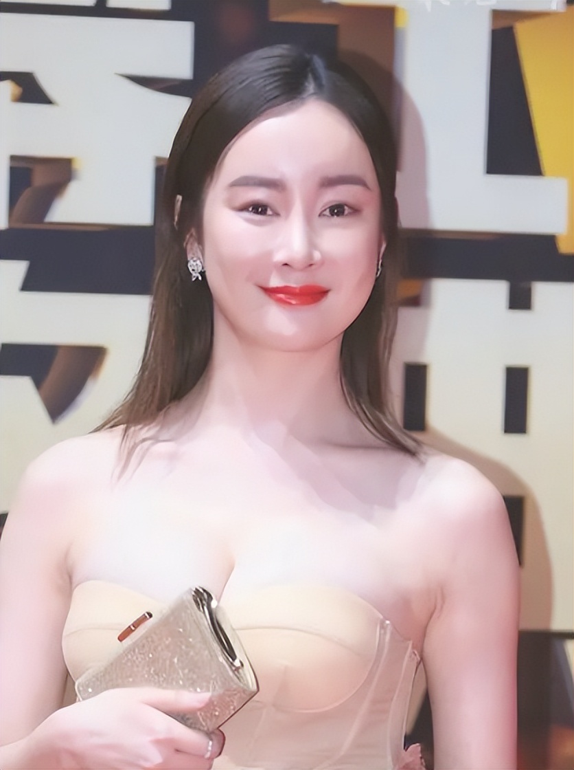 街头卖艺、卑微求职、卖货求生，这5位过气女星如今有多窘？