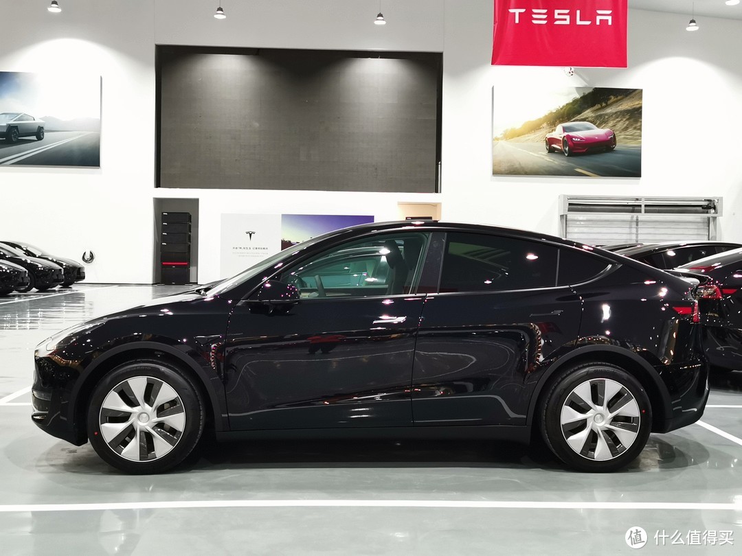 订车后连涨三次价的特斯拉Model Y Performance 高性能版提车记