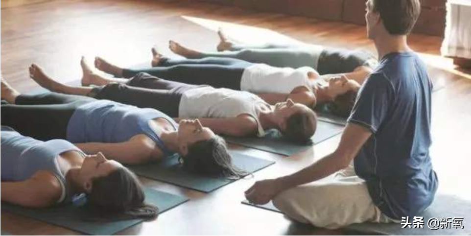 是给的太多了么？她俩之前可是厌恶舞台到顶级巡演都缺席不去…