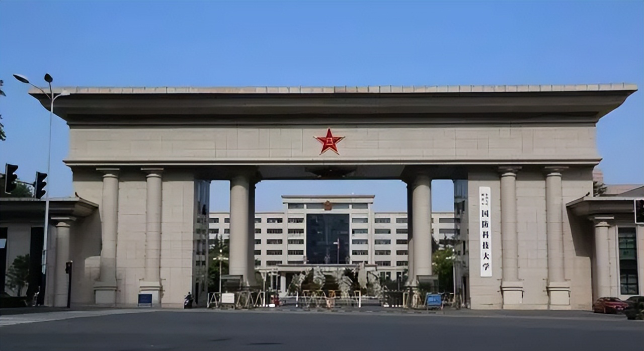 华中地区高校排名公布！华中科技大学痛失榜首，武汉大学逆袭翻盘