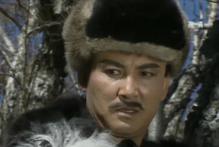 《雪山飞狐》过去32年，胡斐3段婚姻，程灵素离婚，苗人凤消失了