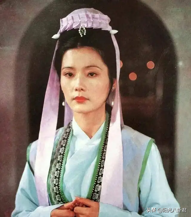 6位生不逢时的内地女星：十年貌美无人识，一朝“大妈”天下知