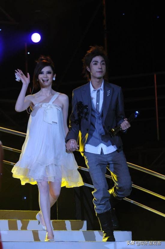 12年前，和安以轩秘恋2年的李承铉，为何转身就“嫁”给了戚薇