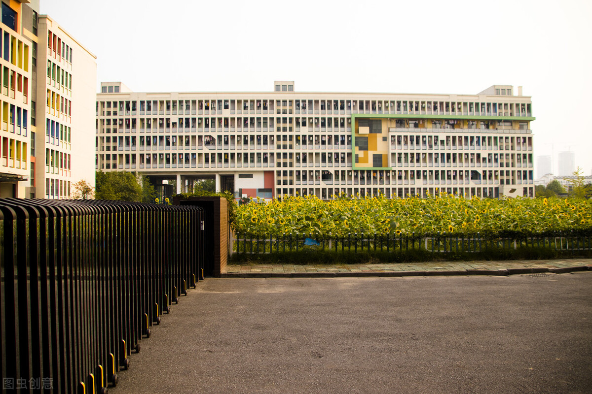 考研的学生享福了，这5所学校刚获得硕士点，学生报考容易上岸