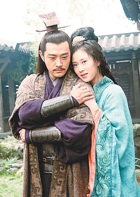 谁说她没年轻过？别小瞧了这些“妈”！她们惊艳四座时你还在玩泥