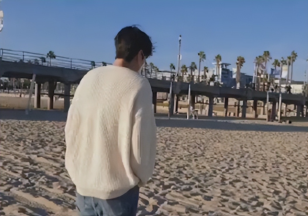 李敏镐晒图，重回《继承者们》取景地，“车恩尚”却早已成为妈妈