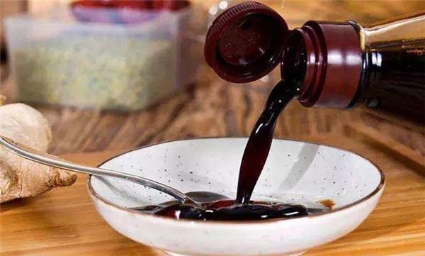 同样是酱油，“味极鲜”和“一品鲜”区别挺大，学会再买不吃亏
