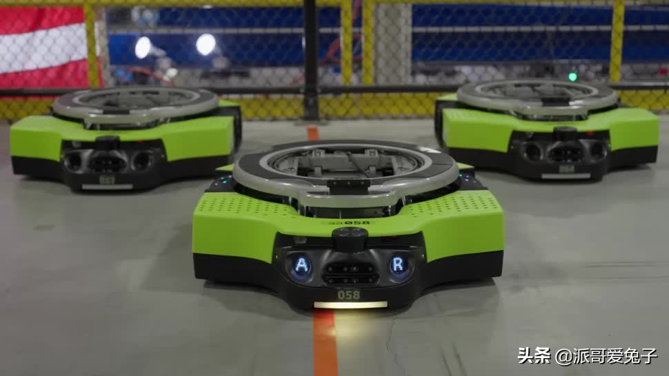 亚马逊让自主机器人在仓库工人之间工作